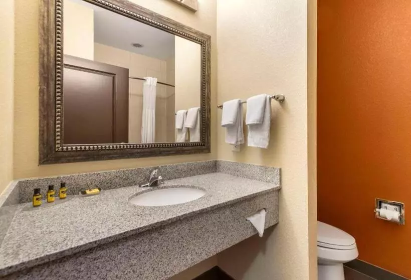キングサイズベッドのスイートルーム, Best Western Plus Longhorn Inn & Suites
