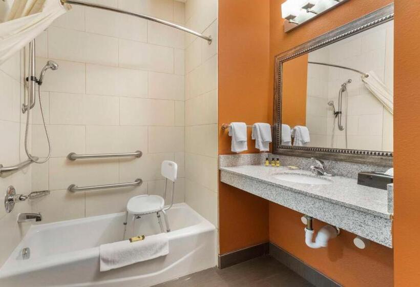 장애인을 위한 킹사이즈 침대 스탠다드 룸, Best Western Plus Longhorn Inn & Suites