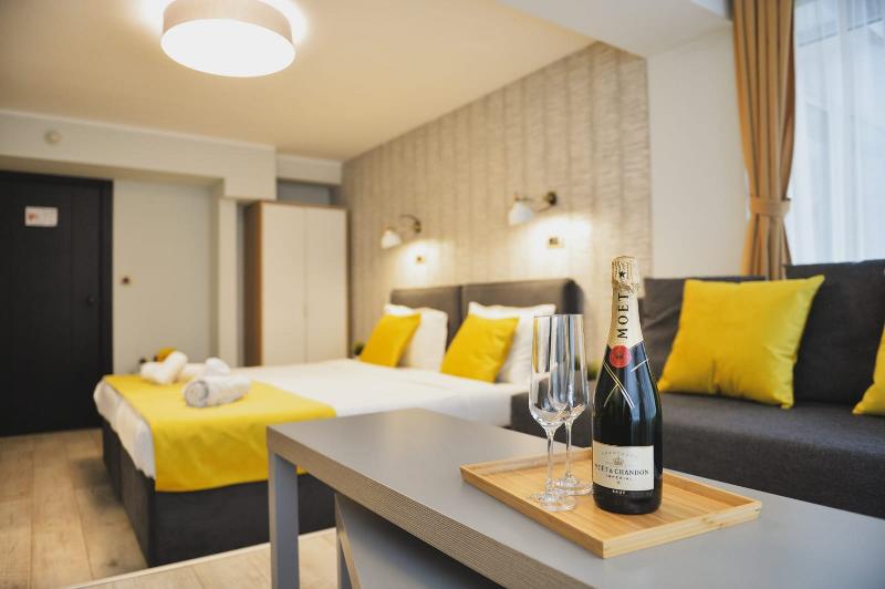 带大床的套房, Best Western Plus Longhorn Inn & Suites