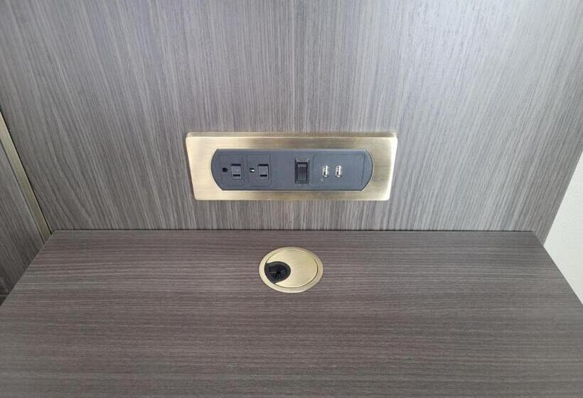 جناح بريميوم, Big Country Hotel & Suites