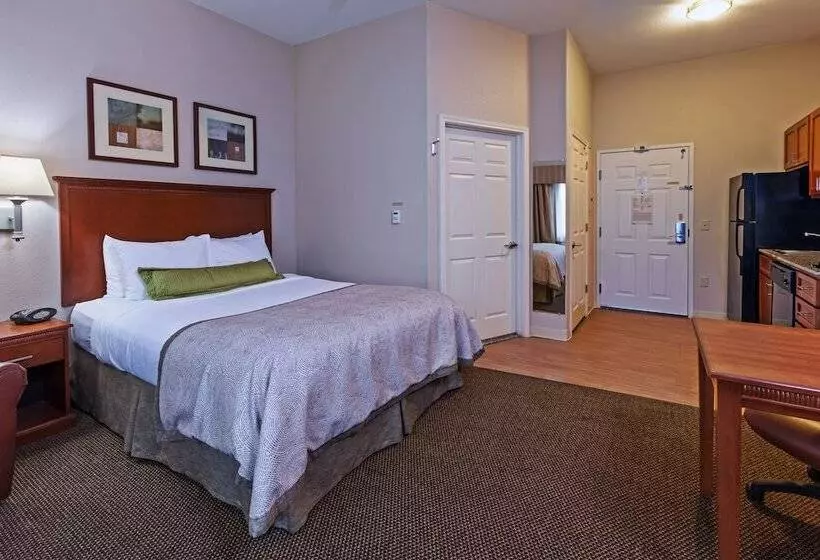 スタンダードスタジオ, Candlewood Suites Deer Park, An Ihg