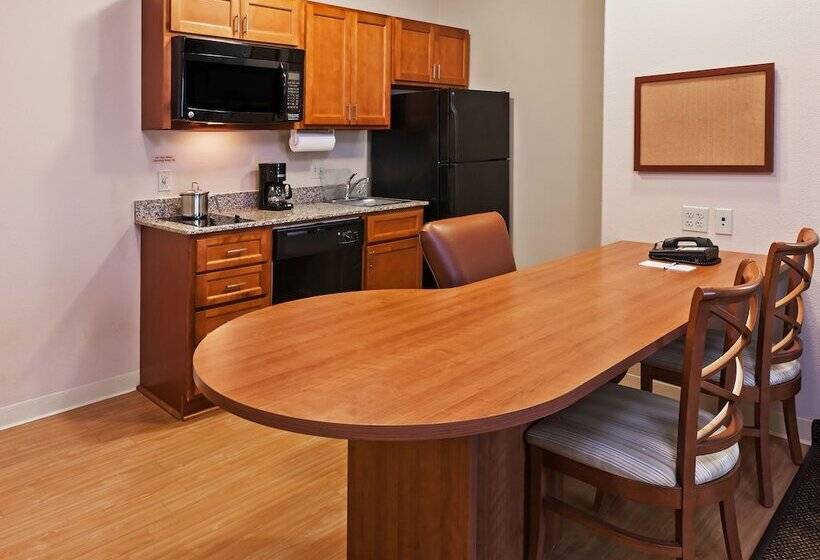 جناح لذوى الاحتياجات الخاصة, Candlewood Suites Deer Park, An Ihg