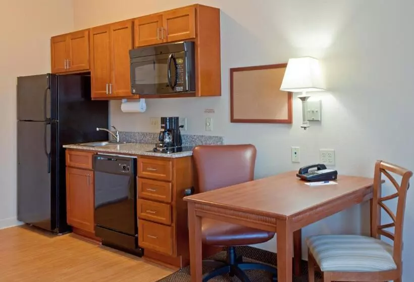 スタンダードルーム, Candlewood Suites Deer Park, An Ihg