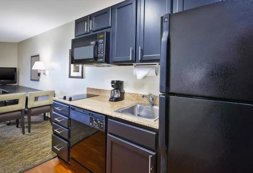 デラックススタジオ, Candlewood Suites Indianapolis Airport, An Ihg