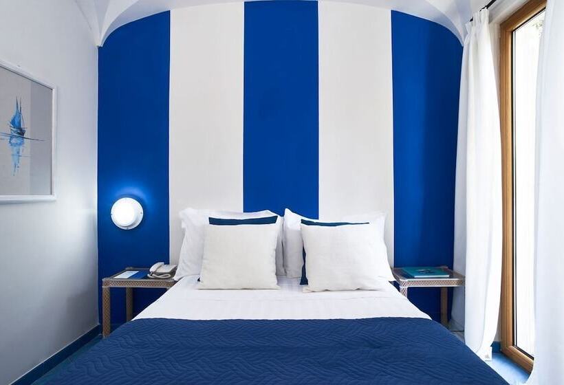 اتاق اکونومی, Central Park Terme