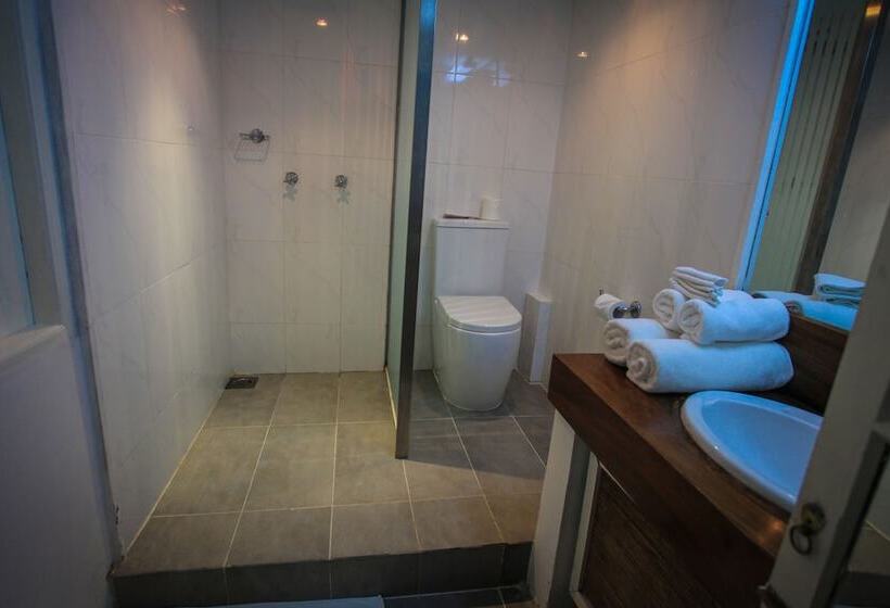 غرفة قياسية, Club Villa