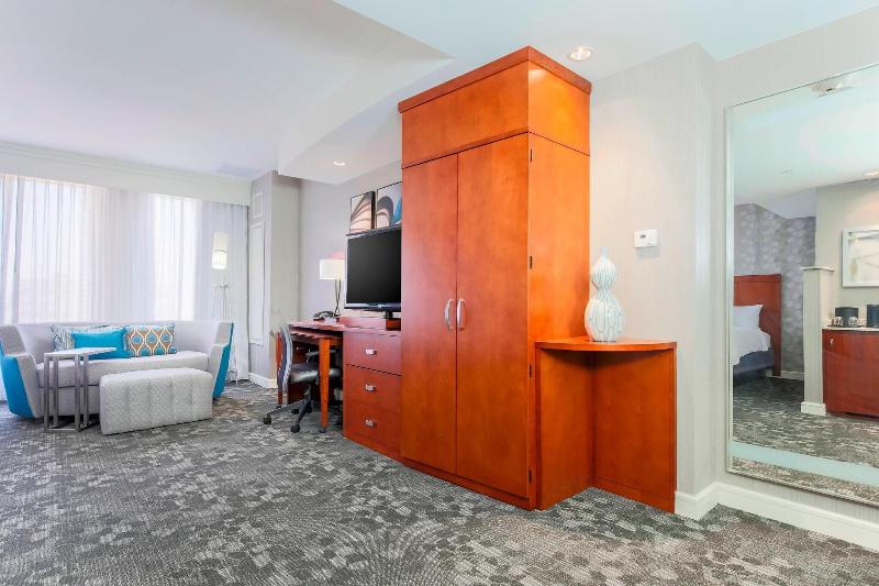 스위트 킹사이즈 침대, Courtyard By Marriott Amarillo Downtown