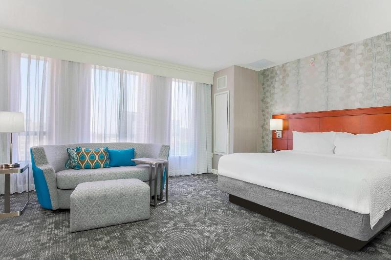带大床的套房, Courtyard By Marriott Amarillo Downtown