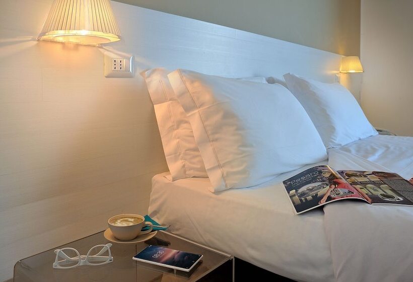 컴포트 룸, Delle Nazioni