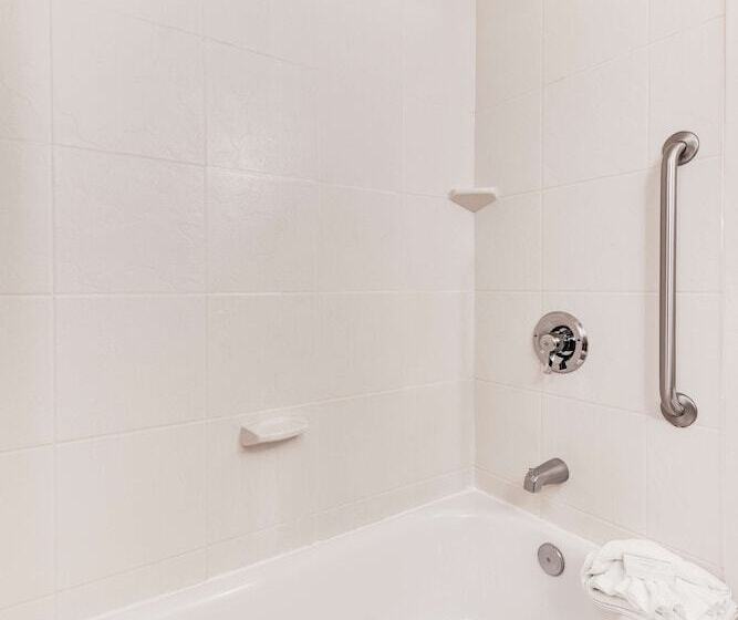 غرفة قياسية, Hilton Garden Inn Waldorf