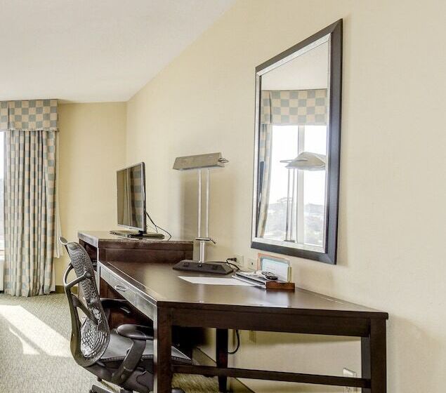 غرفة قياسية سرير كينج, Hilton Garden Inn Waldorf