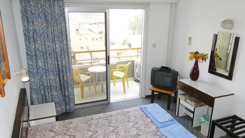 غرفة تنفيذية, Holiday Inn Express Golden Kicking Horse, An Ihg