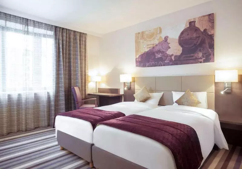Superior-huone, Mercure Hotel Brussels Centre Midi