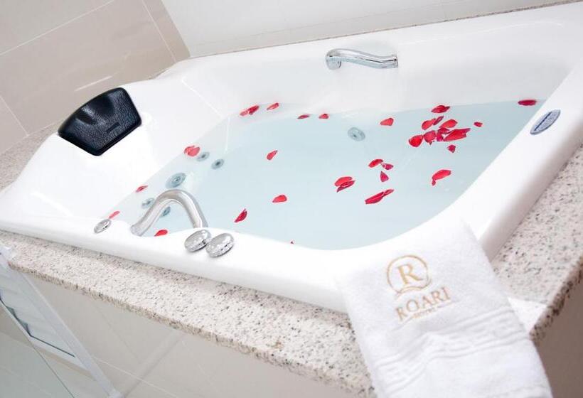 ハイドロマッサージバス付きスイート, Roari