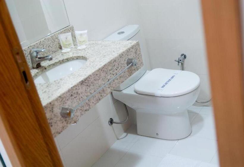 デラックスルーム, Roari