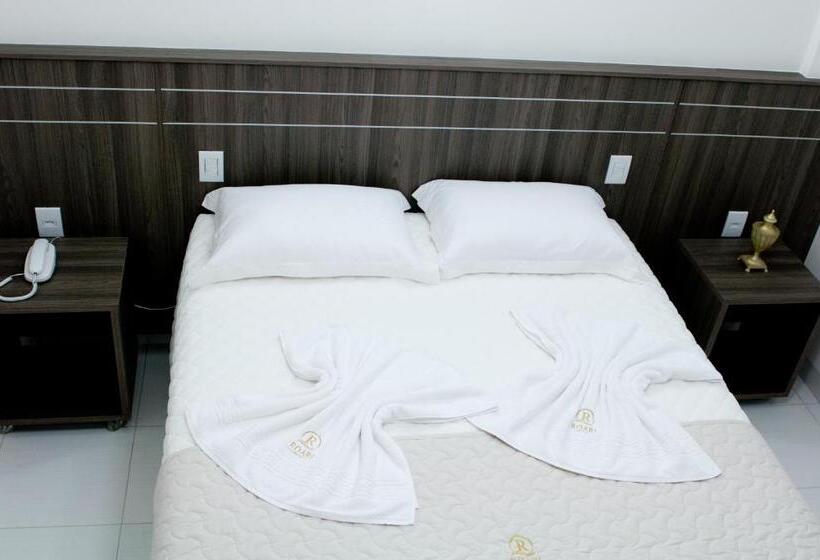 デラックスルーム, Roari