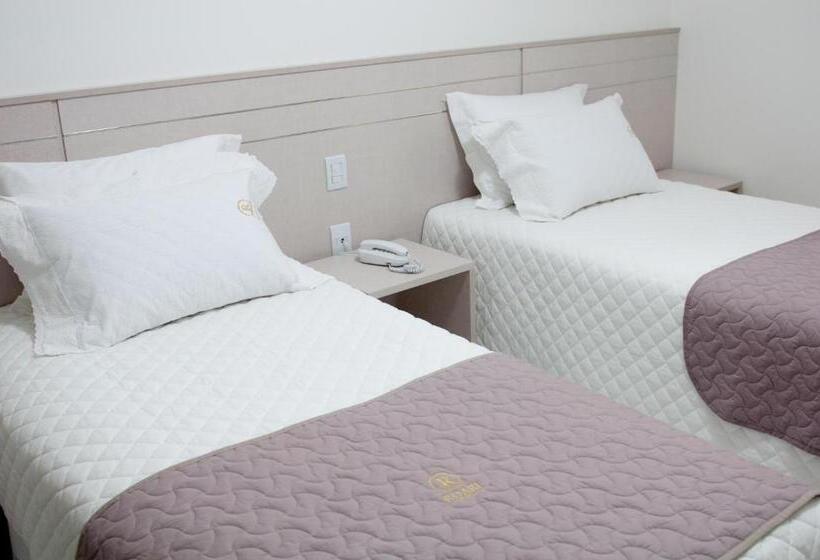 デラックスルーム, Roari