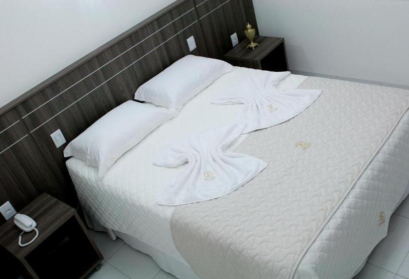 １ベッドルームアパートメント, Roari