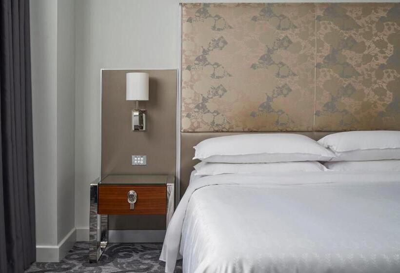 キングサイズベッドのデラックスルーム, Sheraton Melbourne