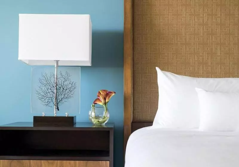 سوییت جونیور, The Ritz Carlton, Aruba