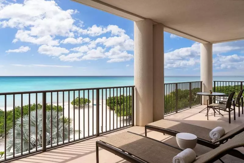 سوئیت کلاب, The Ritz Carlton, Aruba