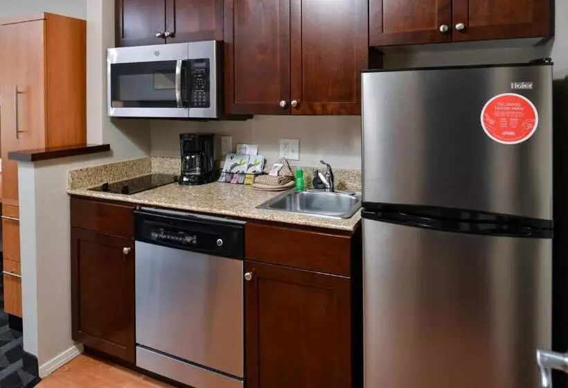 キングサイドベッドのスタンダードワンルーム, Towneplace Suites By Marriott Boise Downtown/university