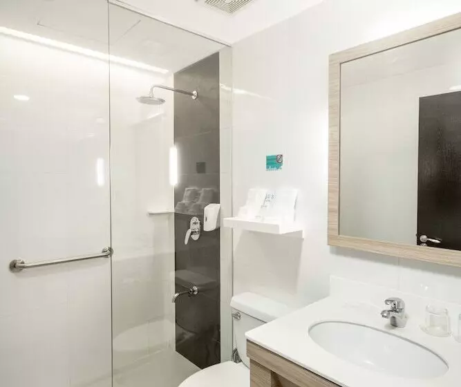 اتاق استاندارد با 2 تخت دوبل, Microtel By Wyndham Mall Of Asia