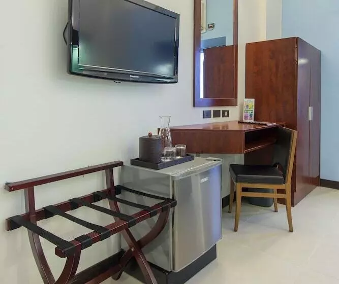 اتاق استاندارد با تخت دوبل برای معلولان, Microtel By Wyndham Mall Of Asia