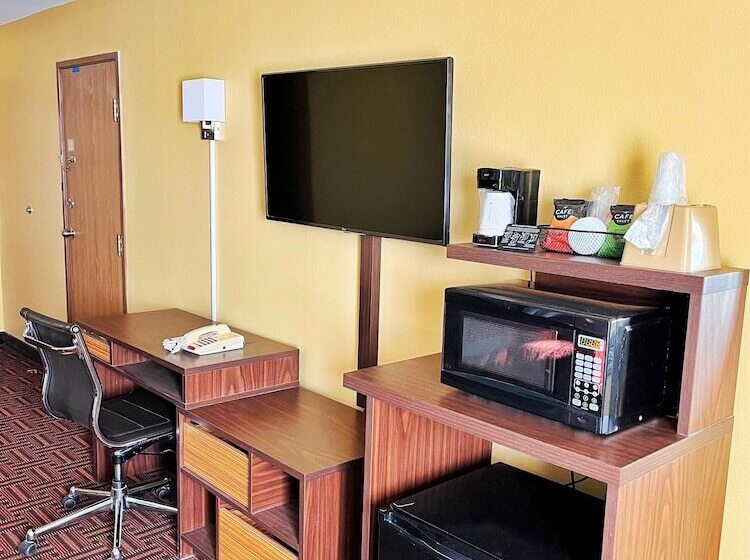 غرفة بيزنس, Super 8 By Wyndham Peoria