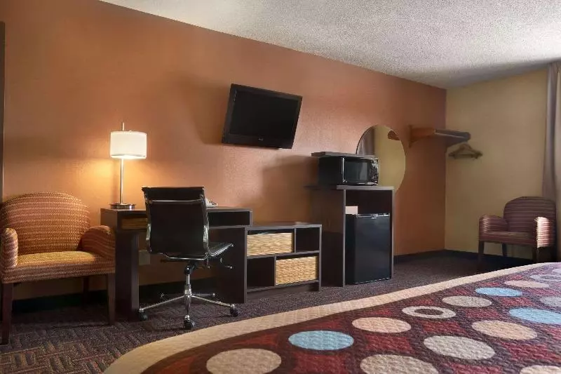 اتاق استاندارد, Super 8 By Wyndham Peoria