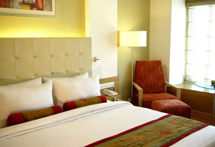 スーペリアールーム, Residency Sarovar Portico