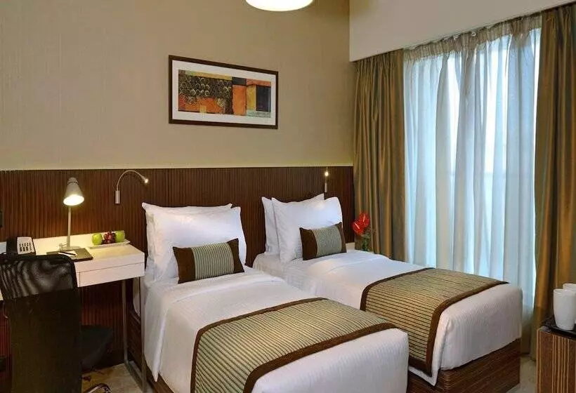 デラックスルーム, Residency Sarovar Portico