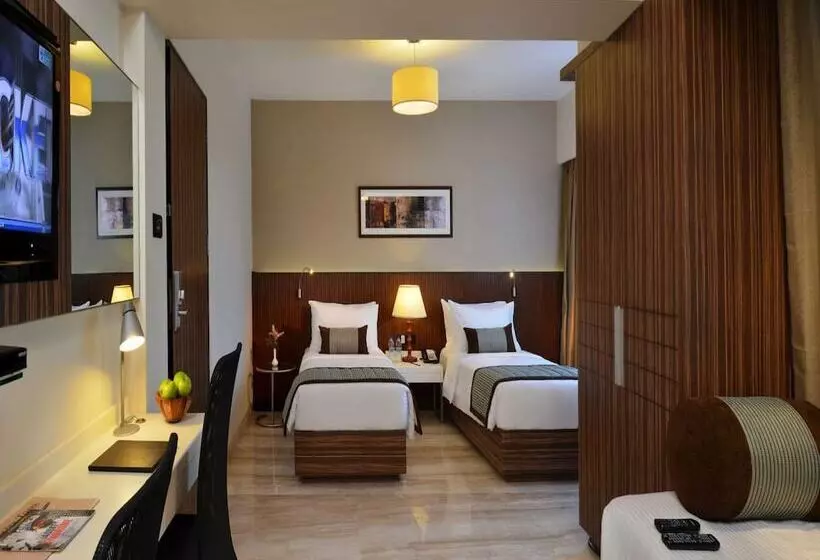 デラックスルーム, Residency Sarovar Portico