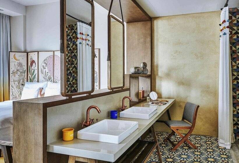 Люкс, 25hours Hotel Dubai One Central