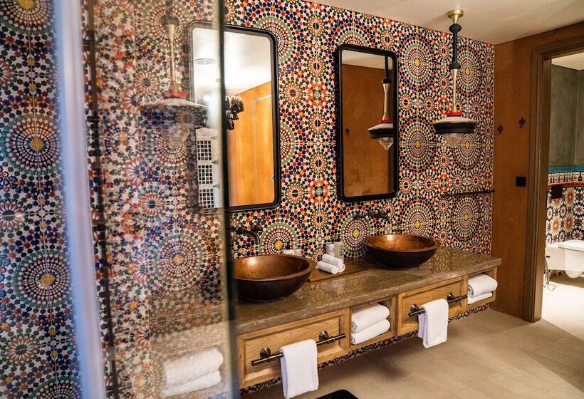 سوییت, 25hours Hotel Dubai One Central