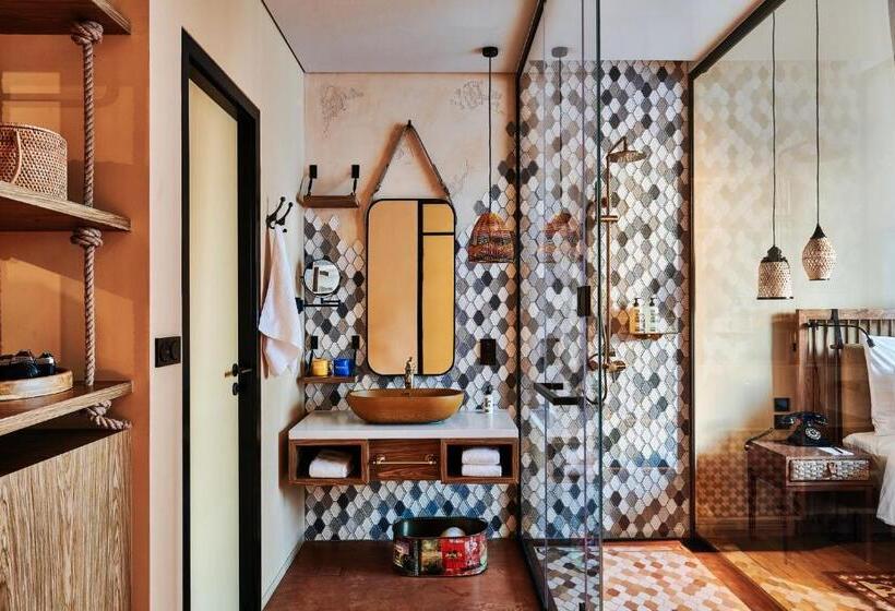 اتاق استاندارد با تخت بزرگ, 25hours Hotel Dubai One Central