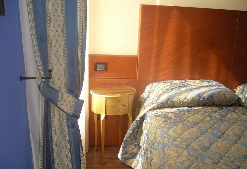 Quarto Standard com Vistas, Diamantino Town House