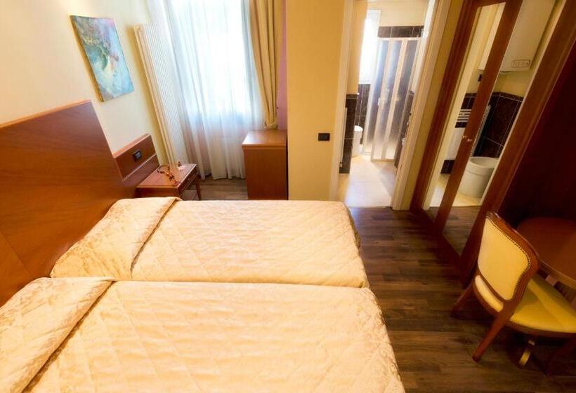 اتاق استاندارد با چشم‌انداز, Diamantino Town House