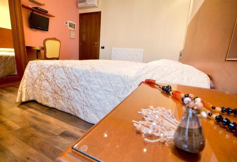 Quarto Standard com Vistas, Diamantino Town House