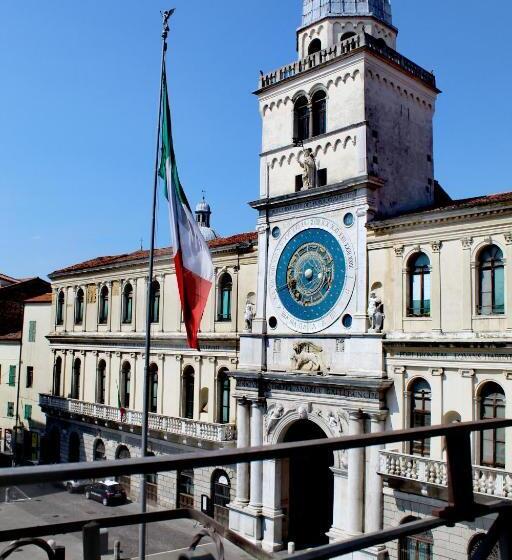 Quarto standard, Diamantino Town House