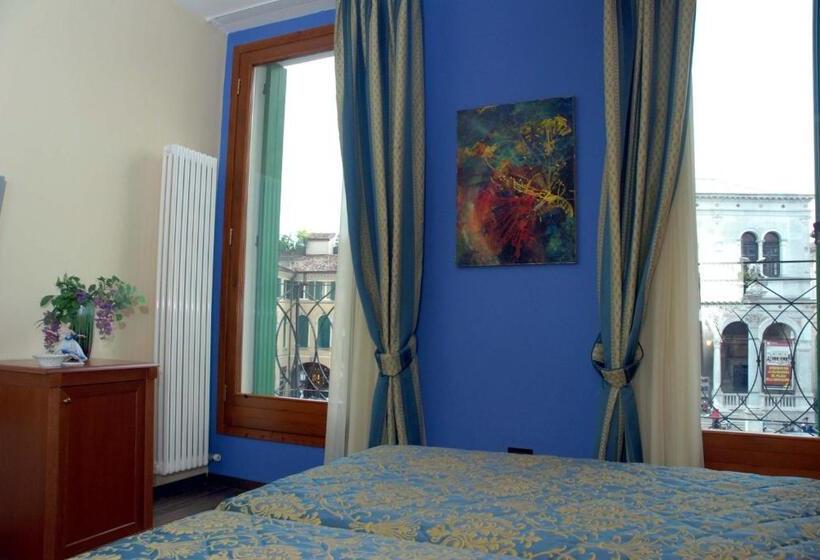 Quarto standard, Diamantino Town House