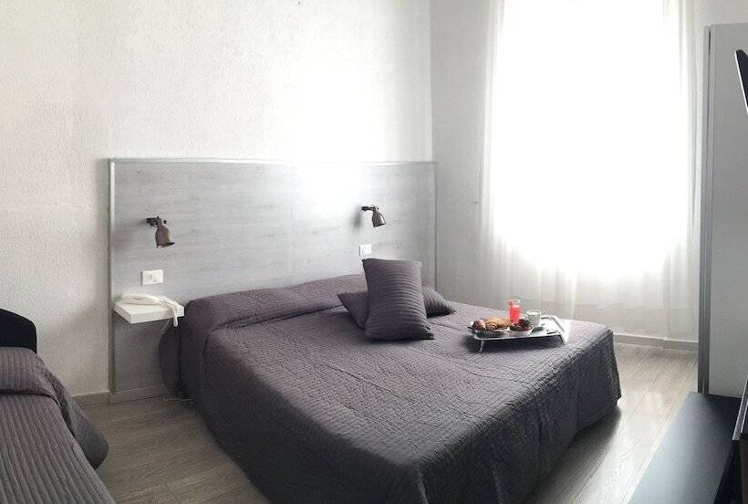 غرفة قياسية رباعية, Alba Sul Mare