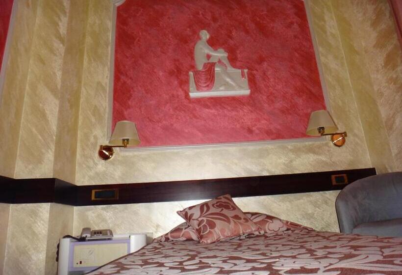 غرفة قياسية فردية, Benny