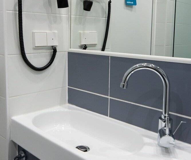 غرفة سوبيريور, Bon