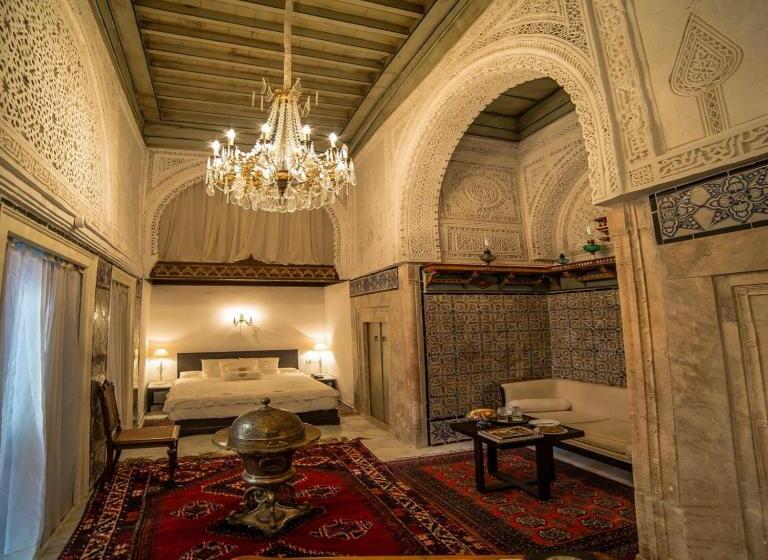 سوییت جونیور, Dar Ben Gacem