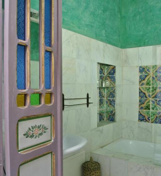 اتاق لوکس, Dar Ben Gacem