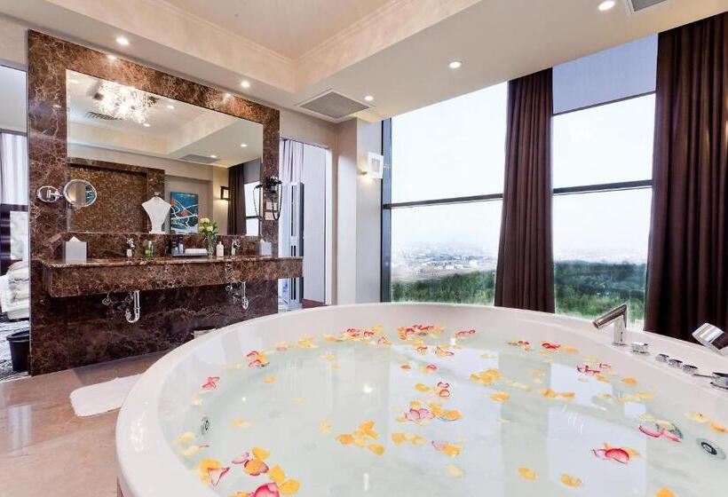 1 Bedroom Penthouse Apartment, Divan Erbil