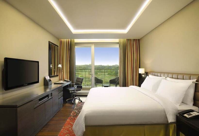 إستوديو قياسى سرير كينج, Doubletree Suites By Hilton Bengaluru Outer Ring Road