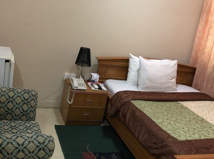 اتاق استاندارد یک نفره, Eastgate