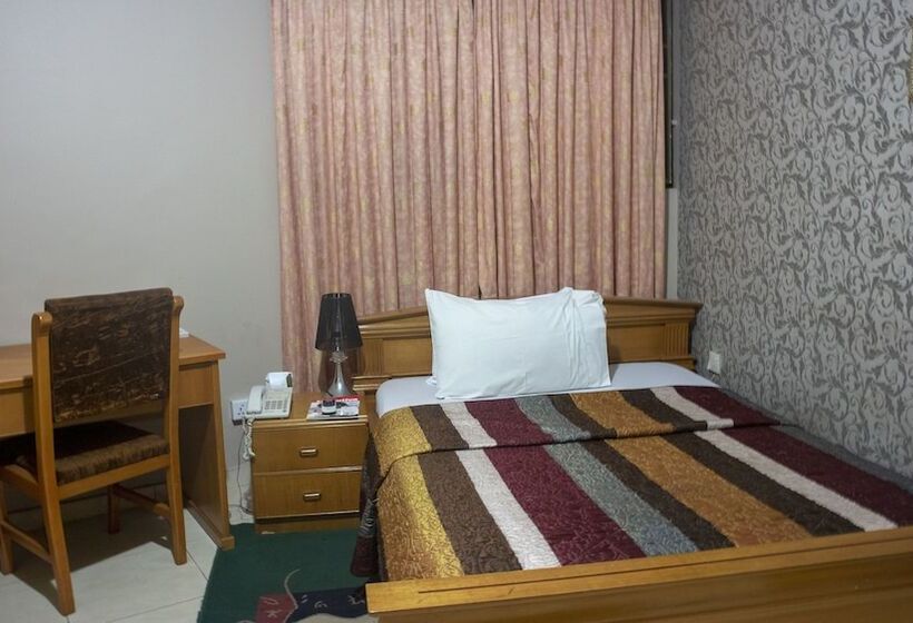 اتاق استاندارد یک نفره, Eastgate